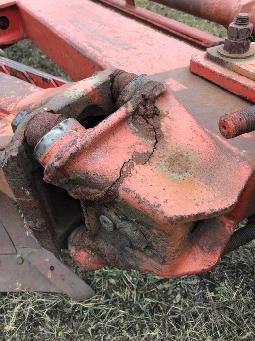 Обмін/плуг gregore besson