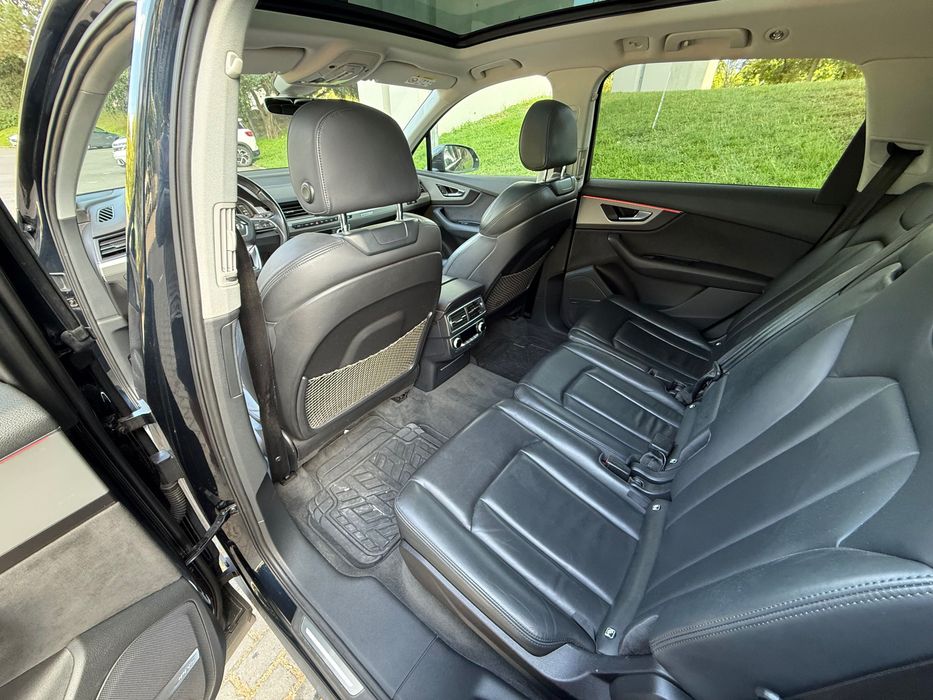 Audi Q7 3.0 V6 TDi Quattro Tiptronic Assistido na Marca