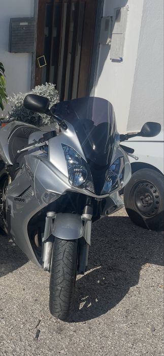 Vendo VFR 800 VTEC impecavel