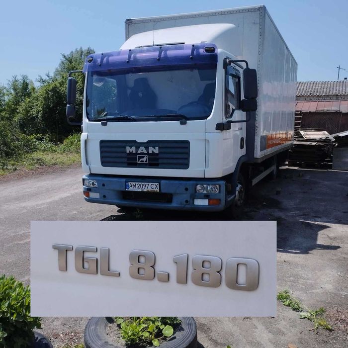 MAN  фургон з гідробортом МАН