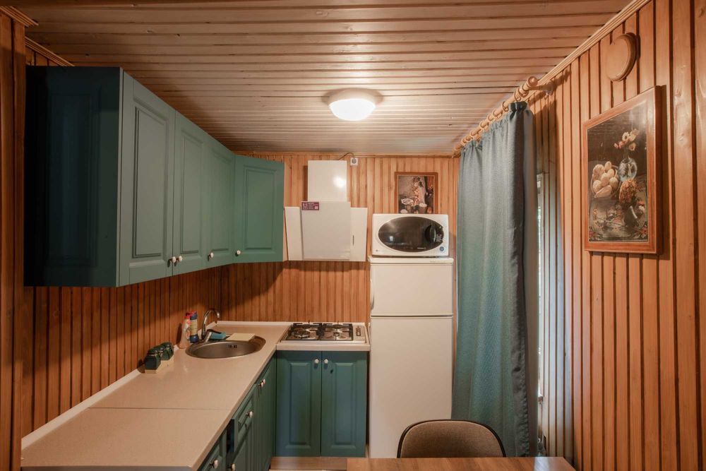 Оренда котеджу з лазнею 6-8 осіб біля лісу Буковель