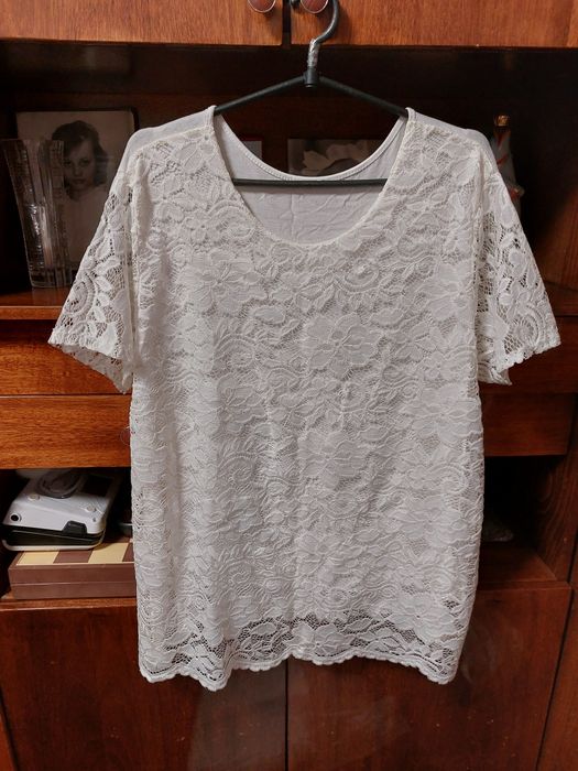 Блузки білі різні 52 -54р