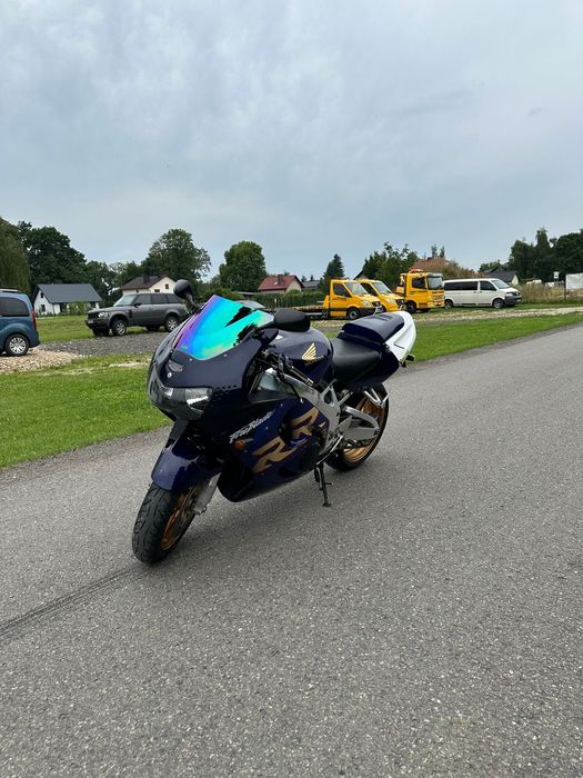 Honda CBR 900RR bdb stan doinwestowana  Zamiana