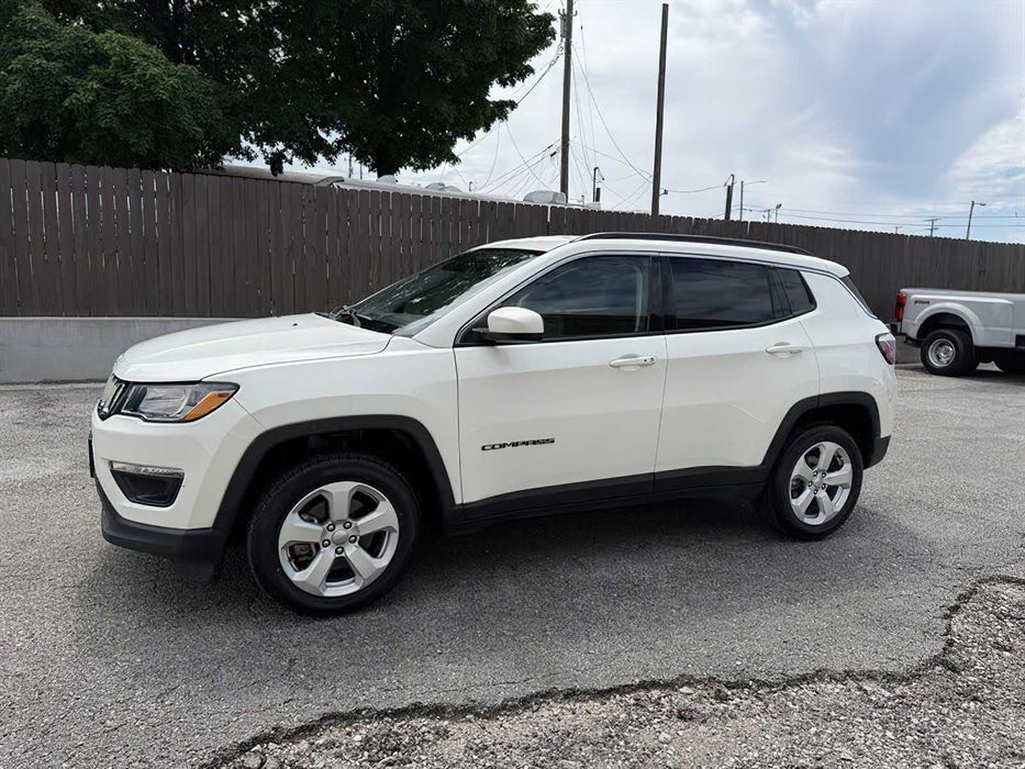 Jeep Compass Latitude      2019