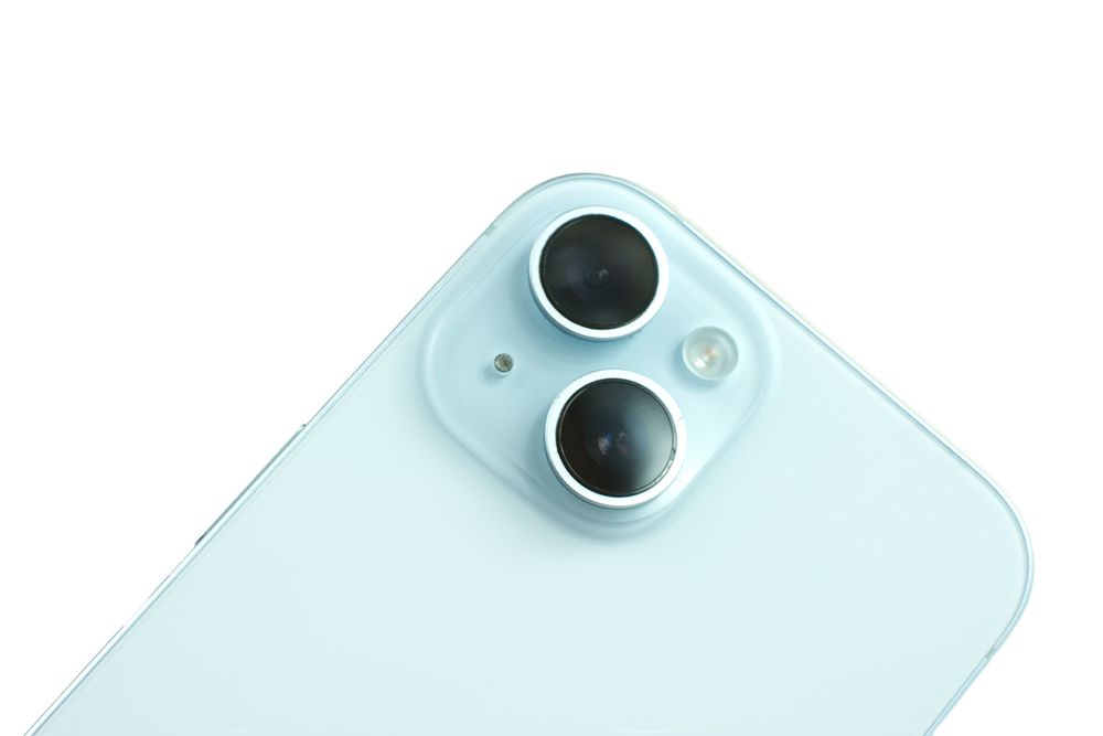 Używany iPhone 15 128GB Niebieski bateria 100% stan BDB Sklep Gdynia Główna