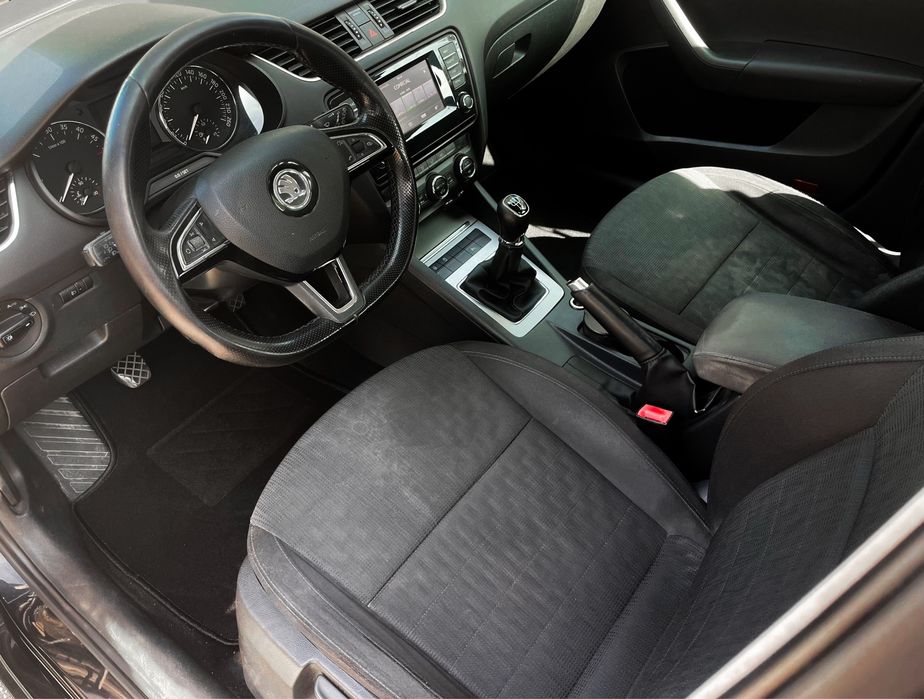 Skoda Otavia  Aceit.Retomas/Titulo/Passaporte