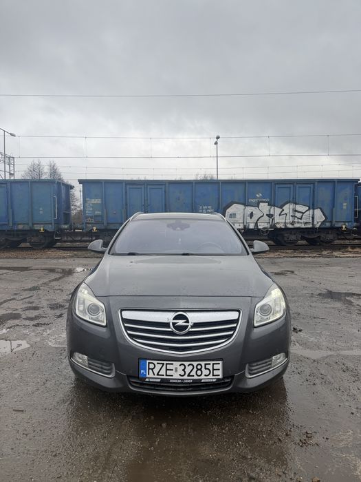 Opel insygnia 2.0 cdti niski przebieg