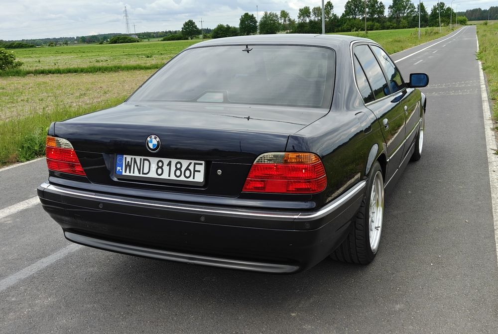 BMW 728i e38 1998