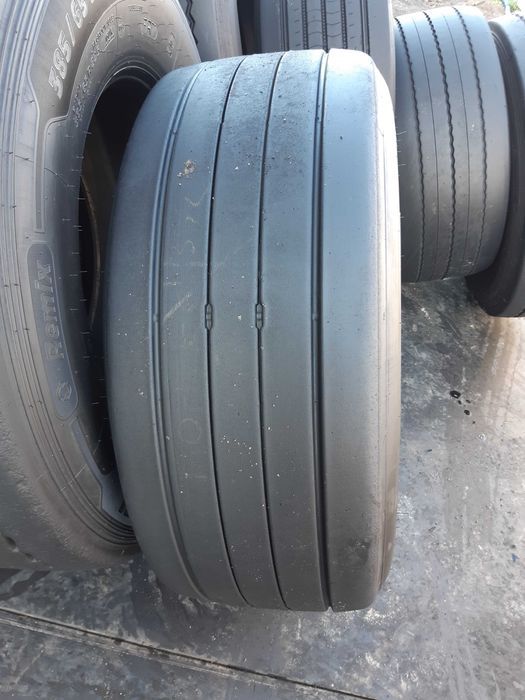 385/55R22.5 Pirelli ST-01 Neverending naczepa