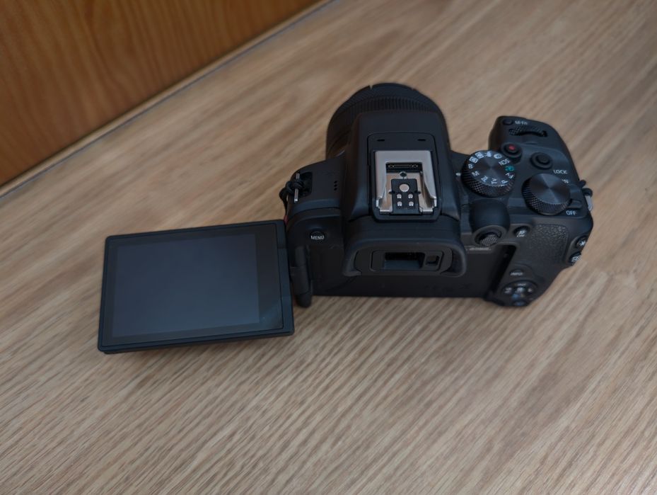 Canon EOS R10+ rf-s 18-45mm + 2 baterias