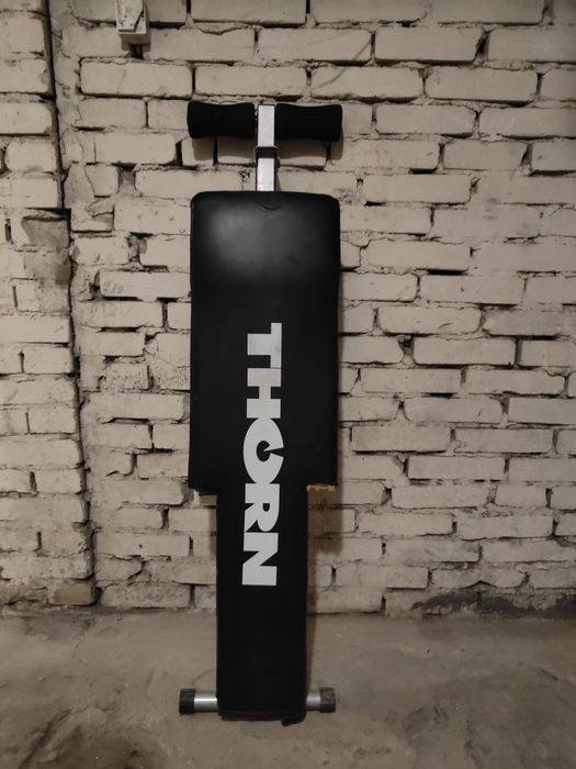 Ławeczka Thorn brzuszki