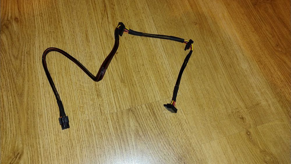 kabel zasilający SATA w oplocie nowy