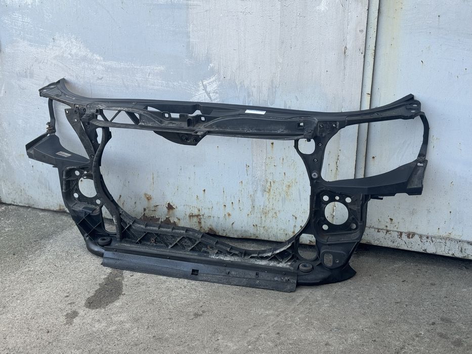 Телевізор Audi a4 b7 установочна панель ауді а4 б7 дизель бензин а4