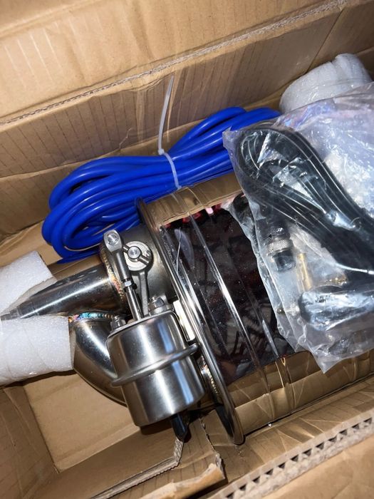 Прямоточный глушитель на заслонках режим тихий громкий 63мм 76мм