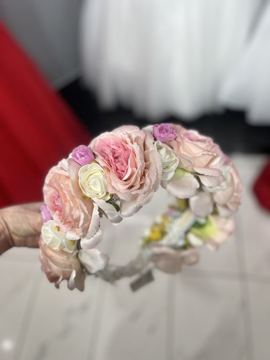 Віночок з квітів, обруч з квітів