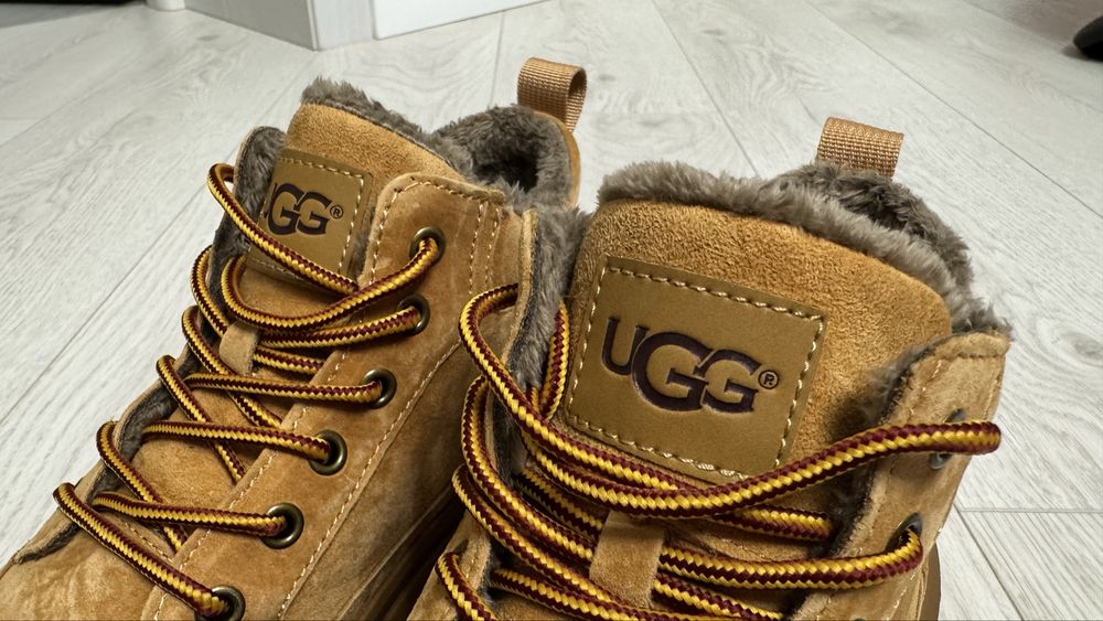 Черевики UGG Classic Ultra Mini Platform EU43