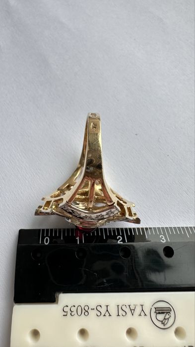 Кольцо золотое перстень с рубином и бриллиантами 585, размер 18, 6,71г