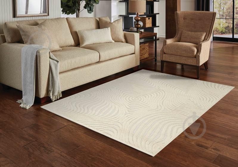 Килим з цікавим візерунком 200x280