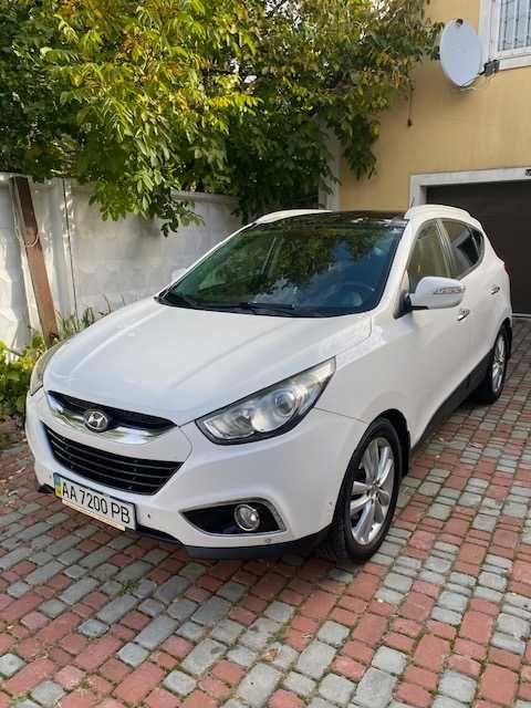HUNDAYI IX35, дизель 2.0 л