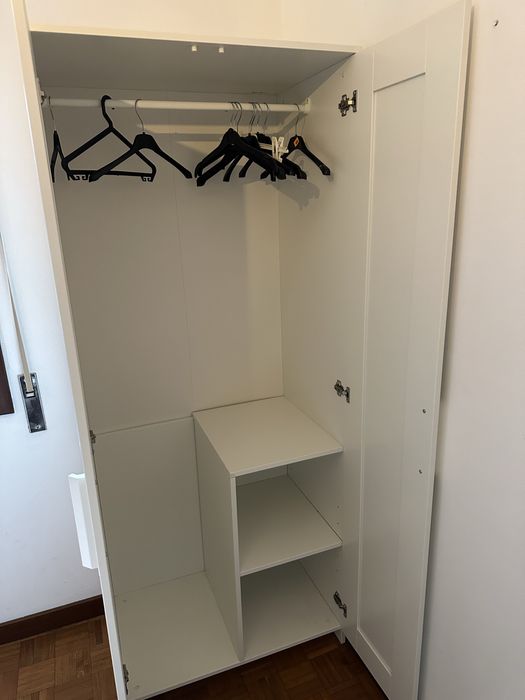 Roupeiro de Quarto (como novo)