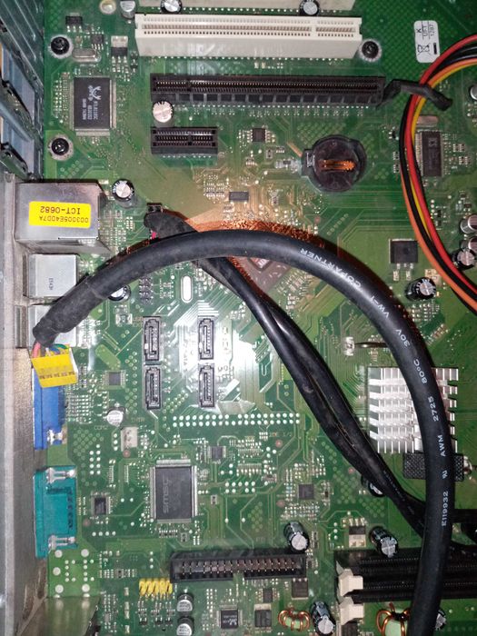 Fujitsu esprimo P5710