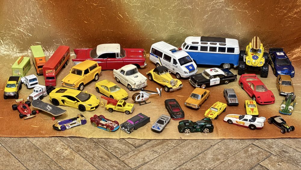 Дитячі машинки*модельки*в хорошому стані*Hot-wheels,KinsMart,Welly,