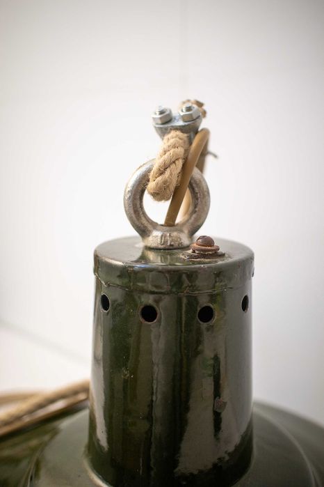 Candeeiro Vintage Industrial dos anos 40 a 60