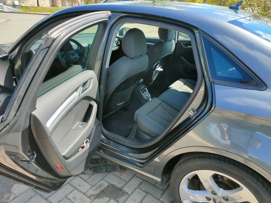 Audi A3 1,6 TDI Model 2017 Automat Webasto hak dwa kompl. kół