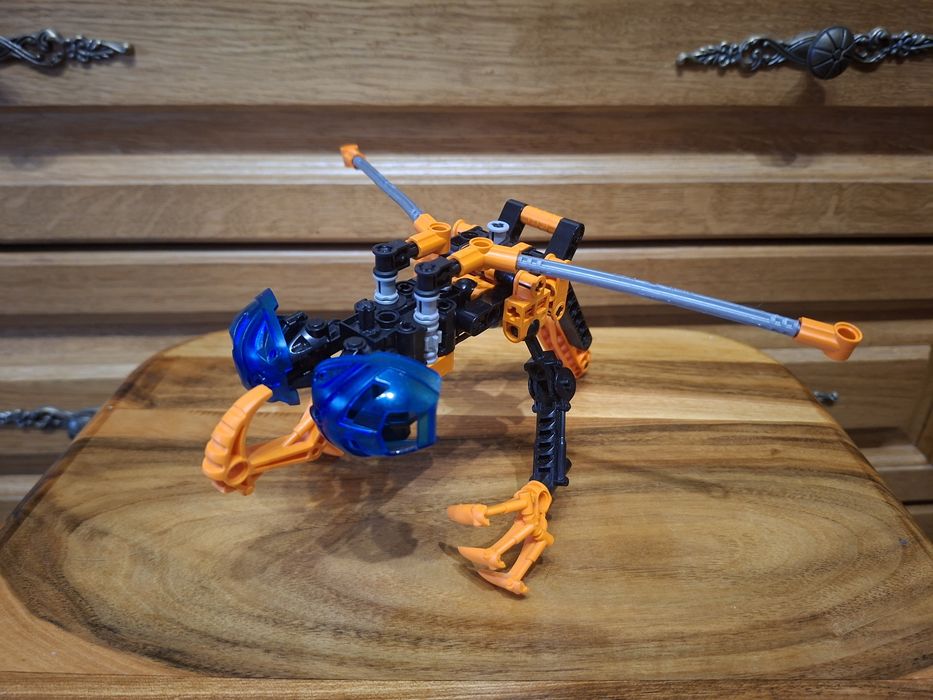 Lego Bionicle #8537 Nui-Rama(Опис)