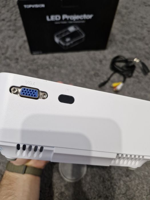 Проектор Topvision T21