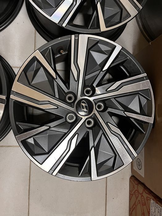 Jantes 17” 5x114.3 originais Hyundai Tucson Kauai Kona i30 mazda toyota honda mitsubishi