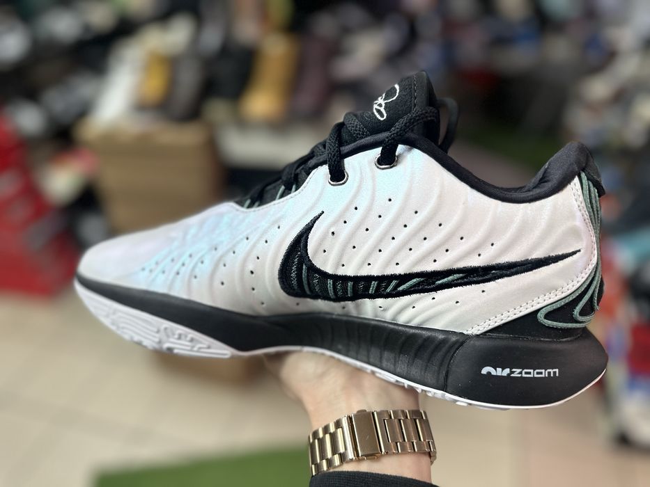 Баскетбольні кросівки Nike Lebron 21 XXI ( РОЗМІР 44,5, 52,5  )