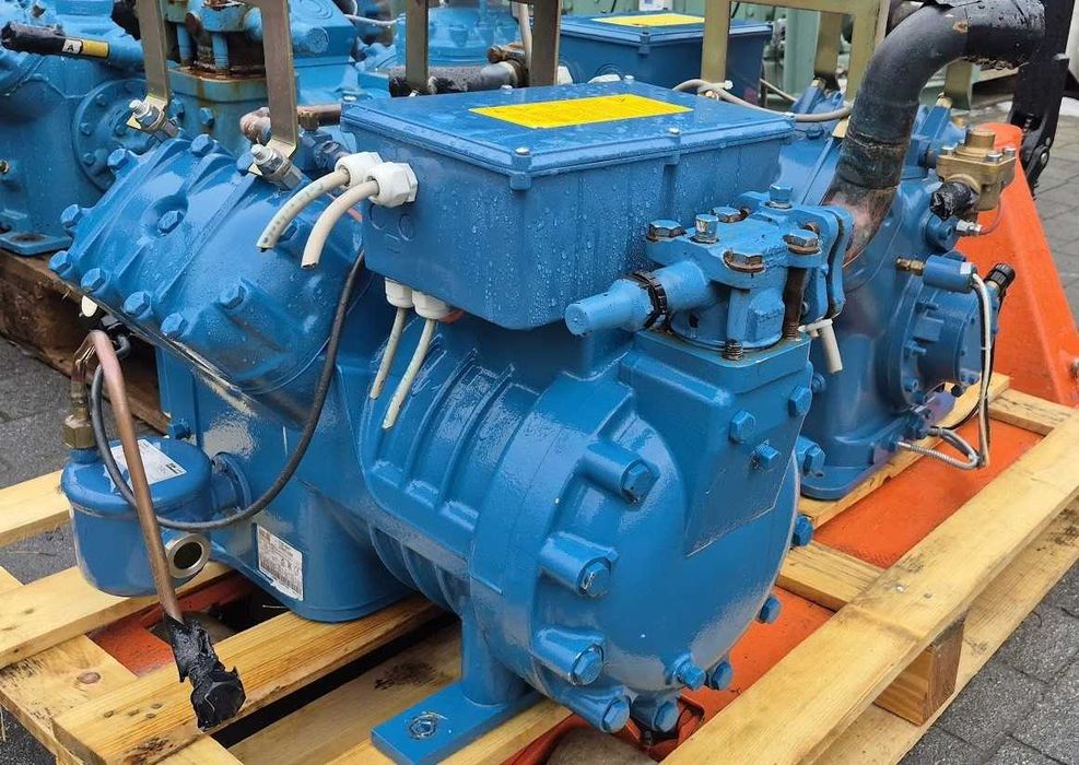 Sprężarka chłodnicza FRASCOLD V20-84Y 83,81 m3/h 38 kW