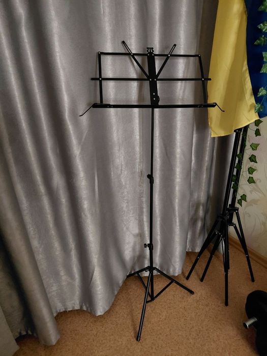 Продам складаний пюпітр