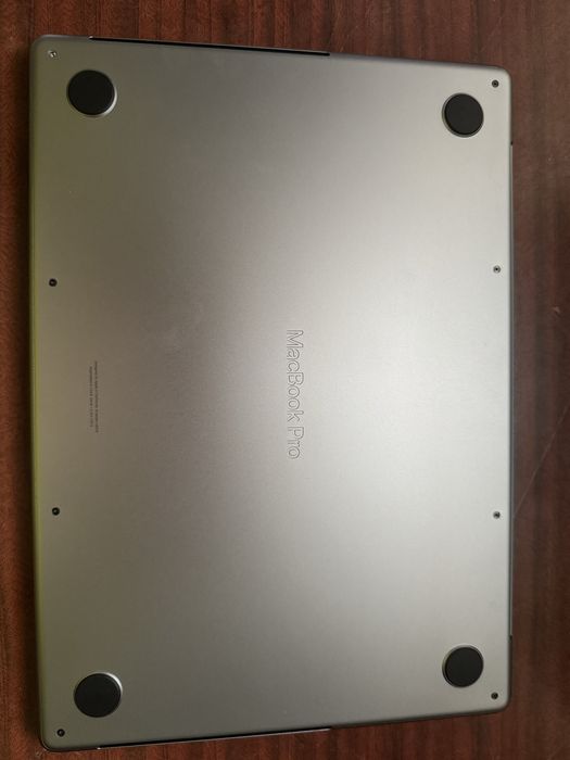 Macbook Pro M3 2023 14” 8/512 MTL73LL/A