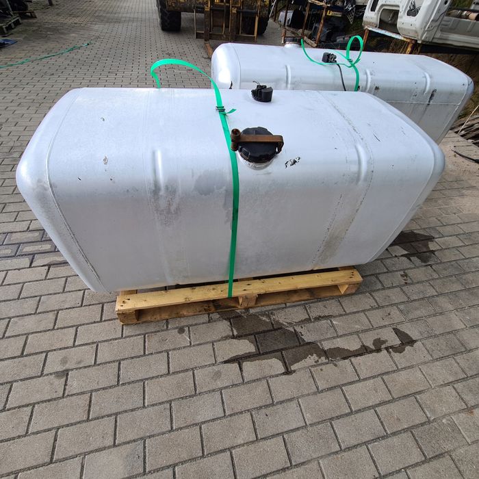 zbiornik paliwa 780 l 650 l mercedes actros mp 3 a9344700401