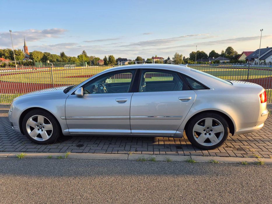 AUDI A8 D3 4.2 B+G