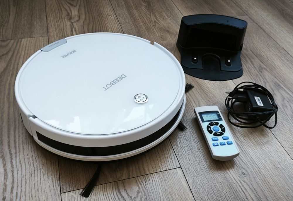 Robot Sprzątający Deebot Ecovacs m82 + Pilot