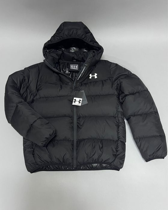 Куртка мужская зимняя на халлофайбере , класная молель , легкая и тепл