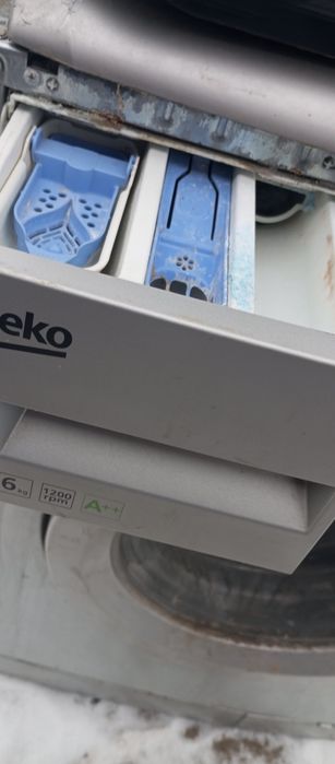 Wyprzedaż g Szufladka na proszek detergenty  pralki Beko WMB61242 PTMS