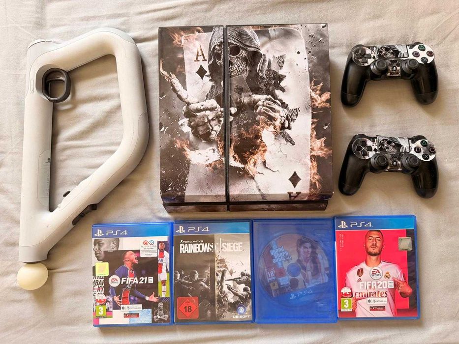 PlayStation 4 500GB + Aim Kontroler VR