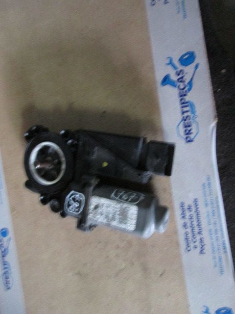 Motor vidro frente esquerdo RENAULT Laguna II (BG0/1_)
