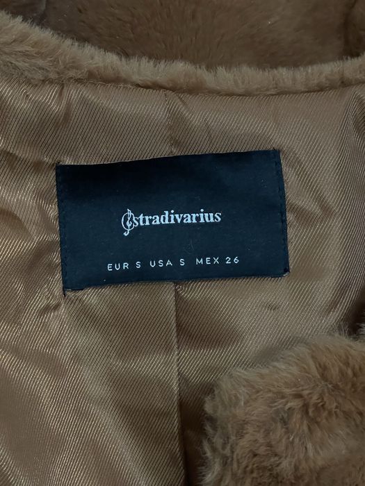 Casaco efeito pelo Stradivarius S