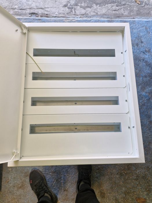 Rozdzielnica metalowa podtynkowa Kanlux IDEAL-TS KP-DB-I-MF-424 (4x24) NOWA