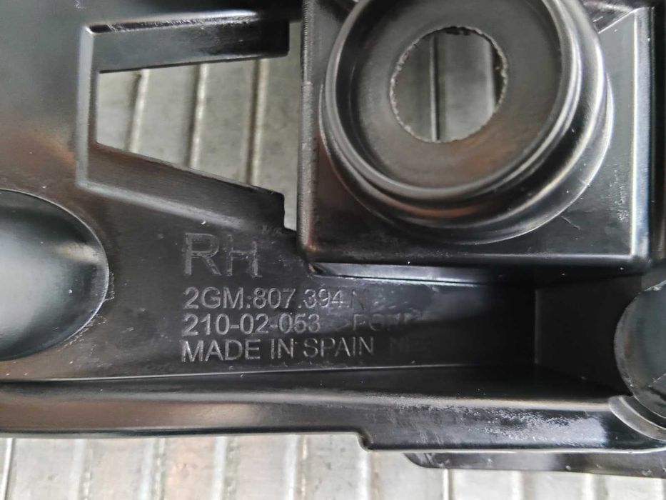 Guia Para-Choques Trás - VW T Cross