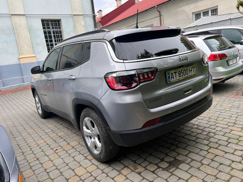 Jeep Compass Latitude 2020 Gray 2.4L