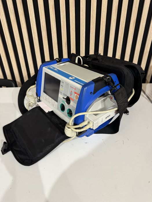 Defibrylator Zoll M series. 3 odprowadzenia