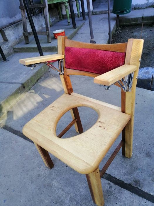 Стул туалет для инвалибов