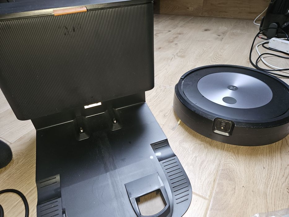 Irobot Roomba j7+ Plus