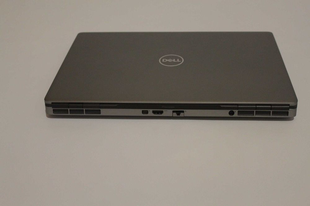 Dell Precision 7560